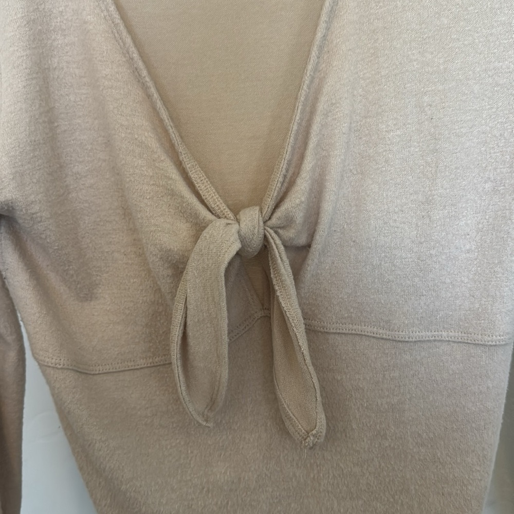 Cream boysuit - Picture 3 of 3